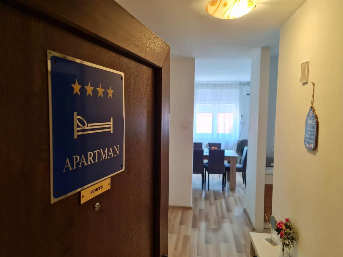 Apartment Pemper - Self Check In And Check Out Otočac Dış mekan fotoğraf