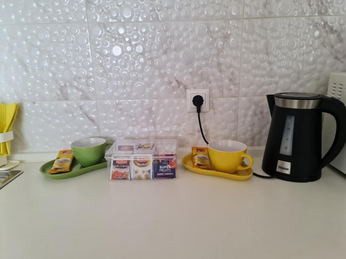 Apartment Pemper - Self Check In And Check Out Otočac Dış mekan fotoğraf